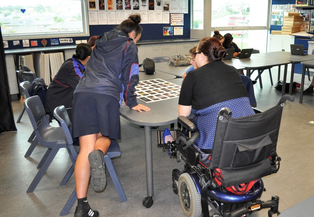 Alfriston College – teacher and students